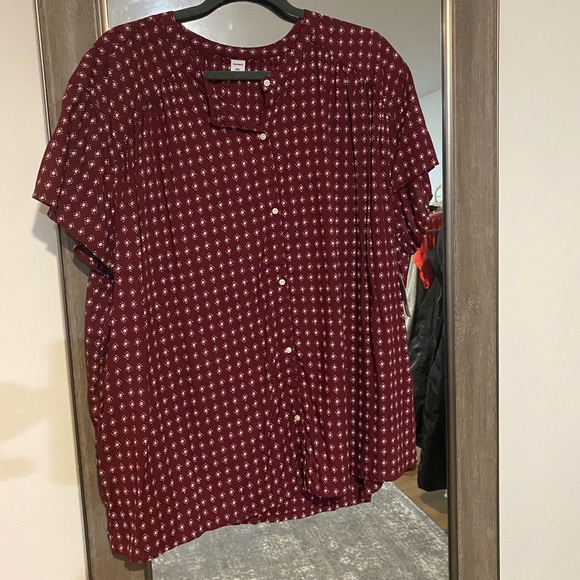 Old Navy Tops - Old navy botton down blouse